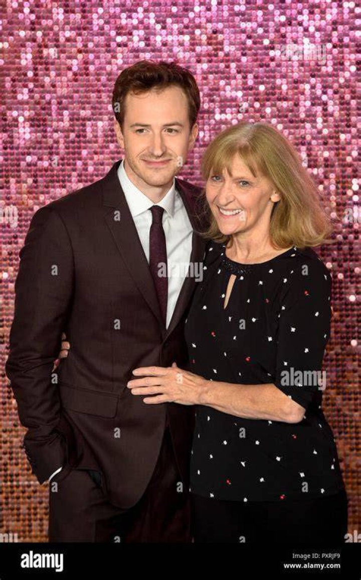 Joe Mazzello - Age, Family, Bio
