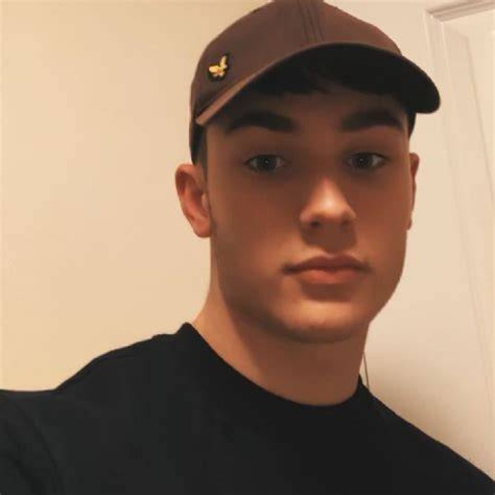Josh Manifold - Age, Family, Bio