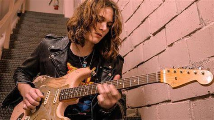 Tyler Ross (Guitarist) - Age, Family, Bio